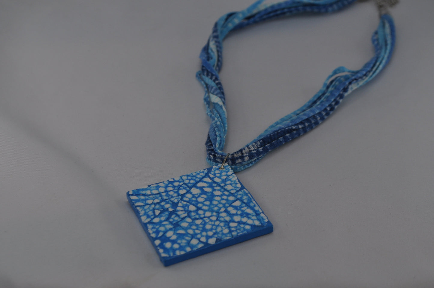 15118 - Pendentif EggShell bleu