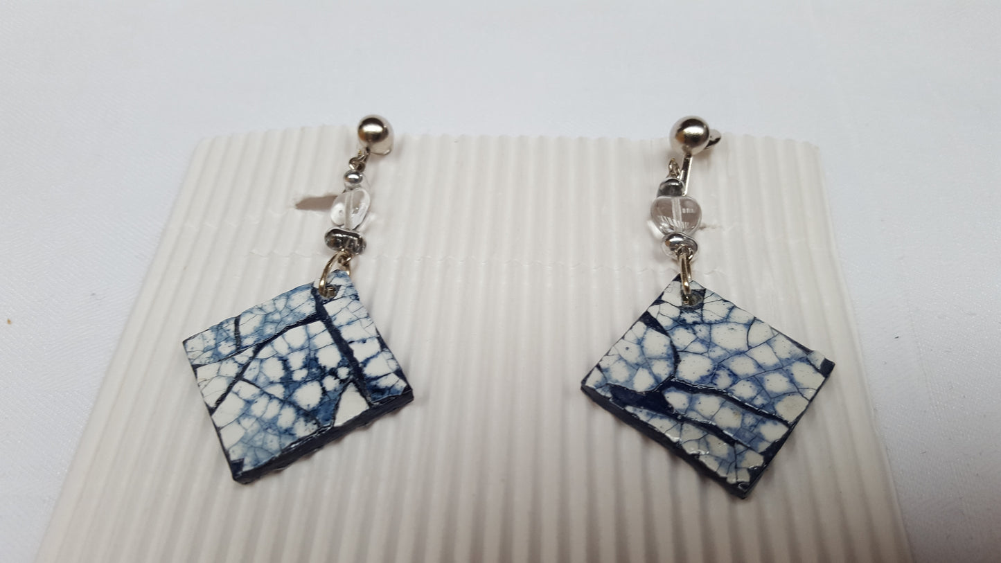 18310 - Magnifiques boucles d’oreilles Eggshell bleues
