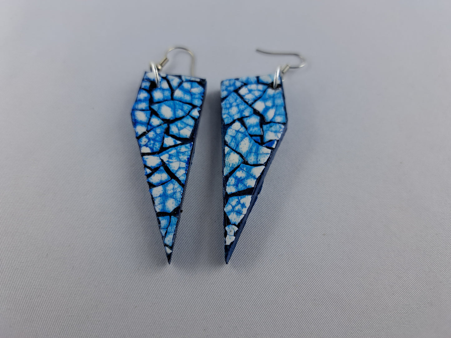 10326 - Magnifiques boucles d’oreilles Eggshell bleues