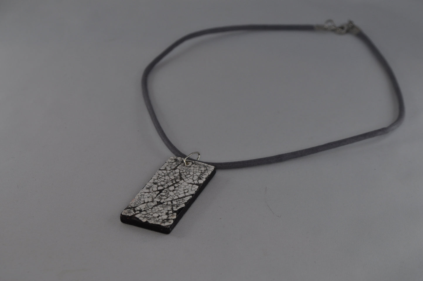 15105 - Pendentif EggShell gris