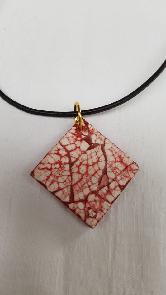 18111 - Pendentif EggShell rouge