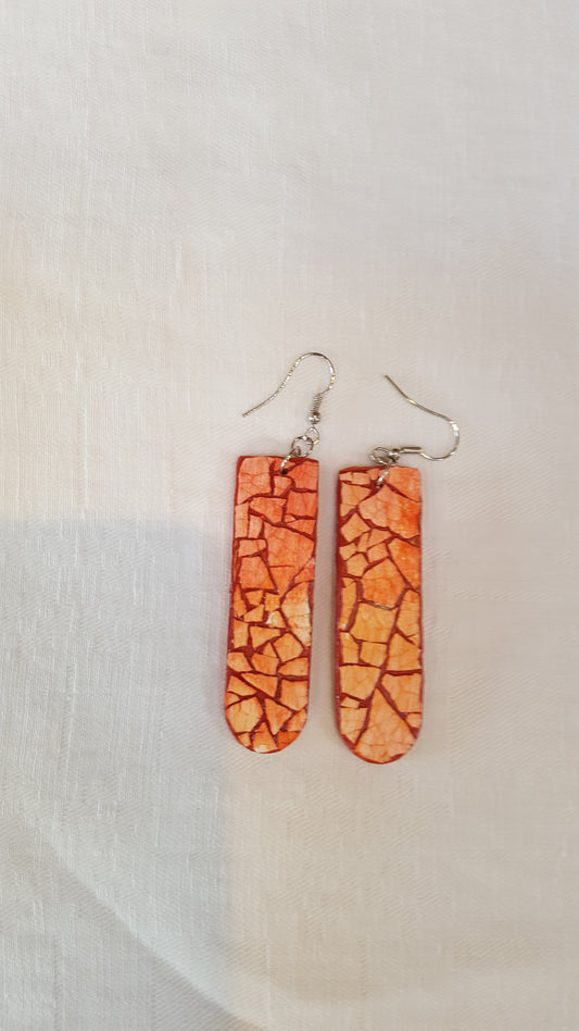 18315 - Magnifiques boucles d’oreilles Eggshell rouges